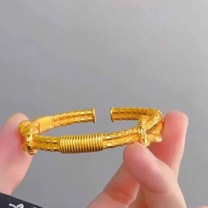 Outdoor Adventure At - Women's 24K Gold AU999 Heracles Knot